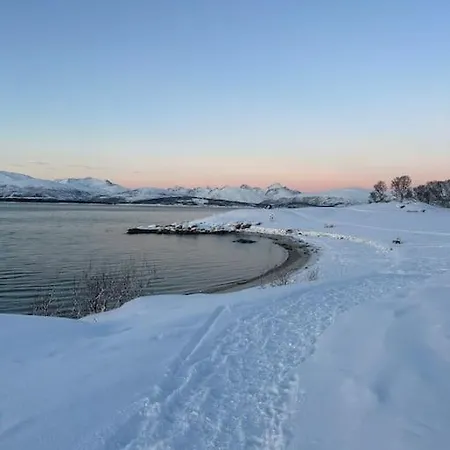 Koselig Med Havutsikt アパート